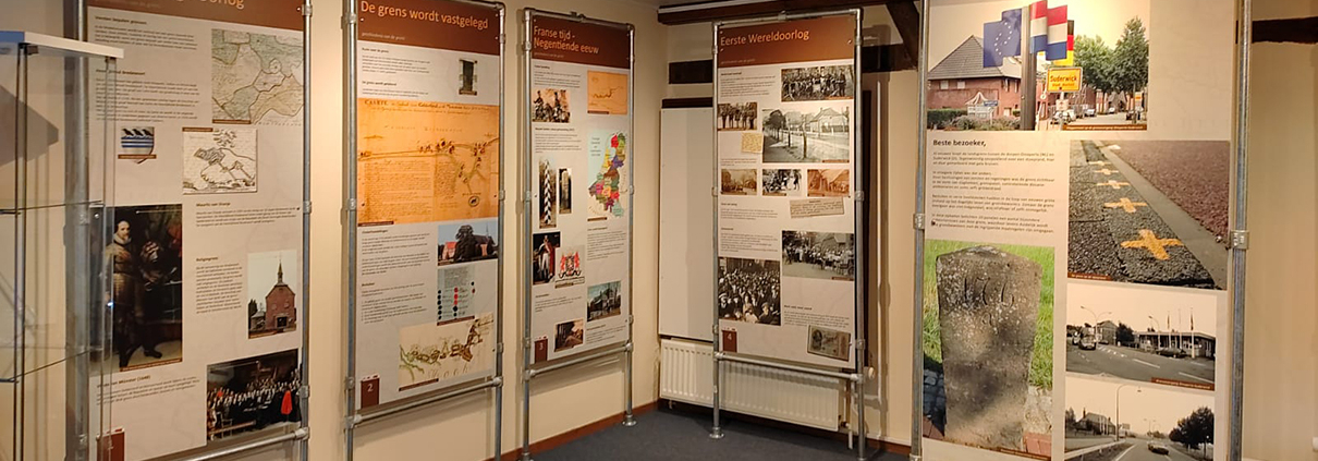 Panelen "Geschiedenis van de grens"